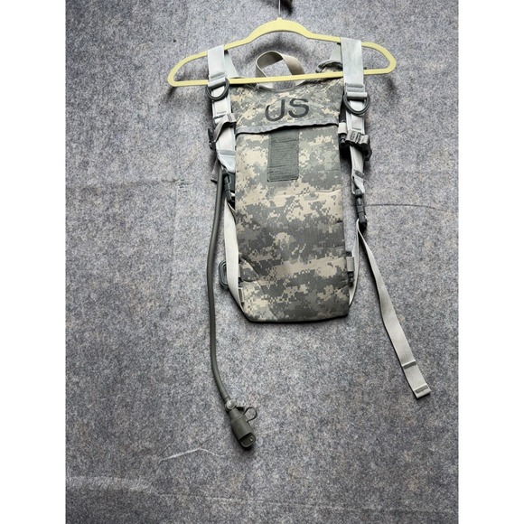 CAMELBAK HYDRATION PACK US ARMY ACU DIGITAL CAMO, U.S.‎ USGI Tactical Military - Picture 5 of 6